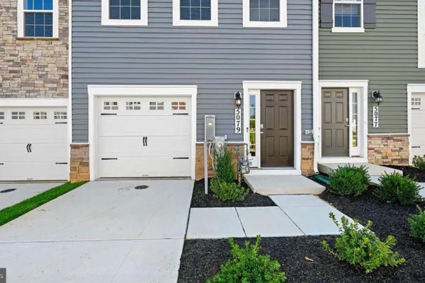 5005 SILVER OAK DR