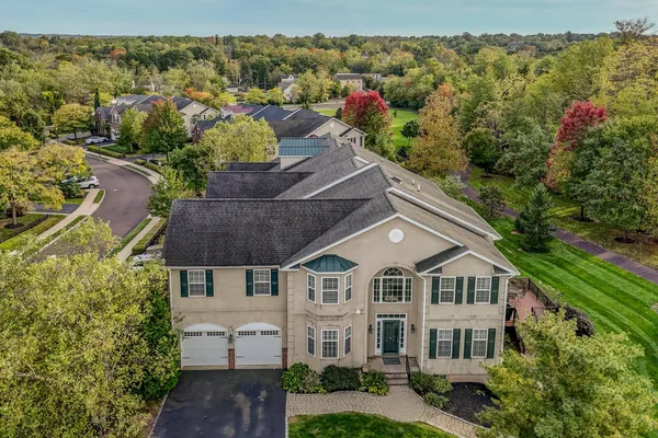 2117 EASTPORT WAY