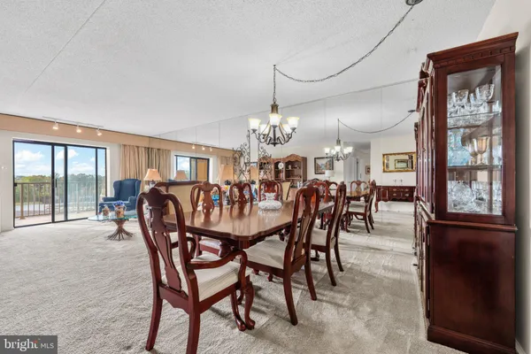 10611 VALLEY FORGE CIR 611