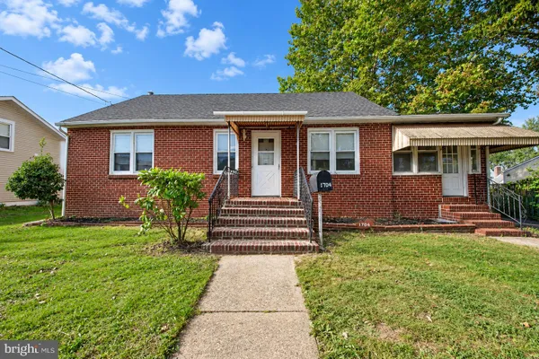 1704 MEETINGHOUSE RD