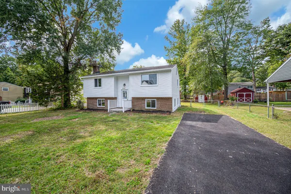 5516 PETERS LN