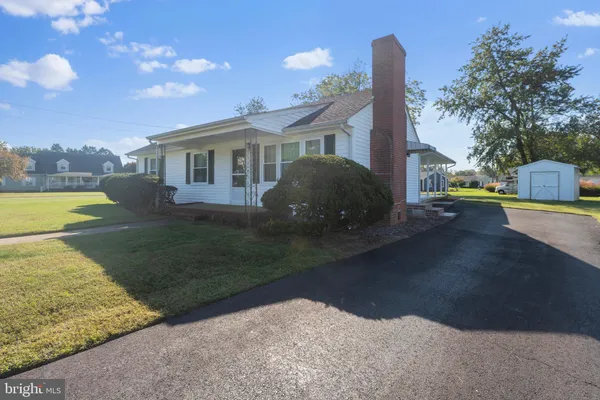 900 ELLIS PKWY