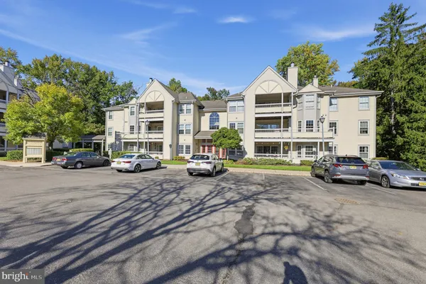 114 CASCADE CT 2