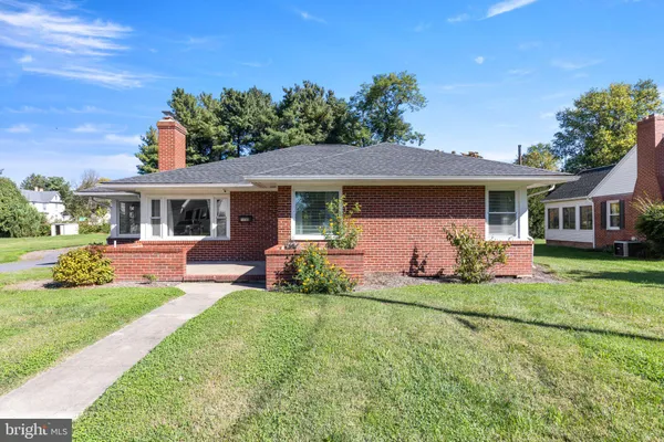 150 SHANNON AVE