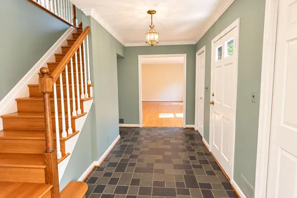 111 NOB HILL PARK DR
