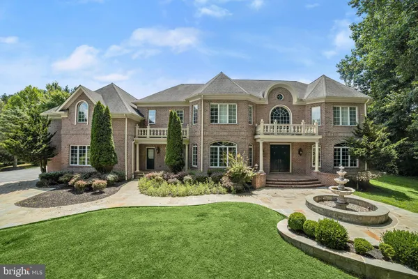 11616 MIRROR POND CT