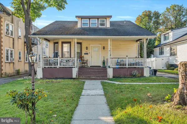 110 E BETTLEWOOD AVE