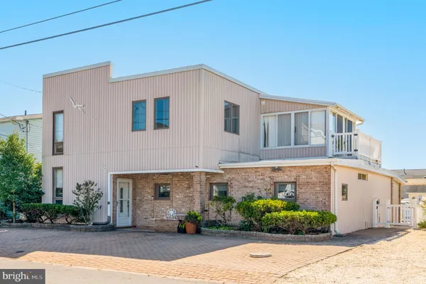 36 LINDA RD