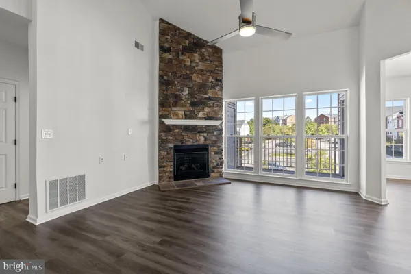 2495 AMBER ORCHARD CT 301