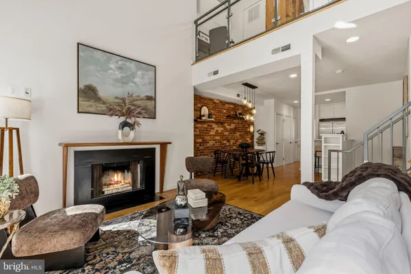 2023 KALORAMA RD 4