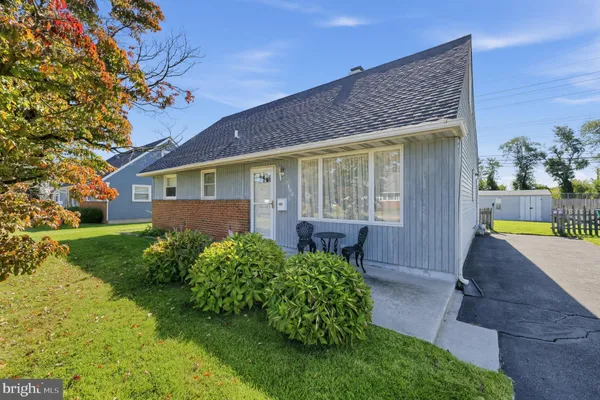 1400 NANCY DR