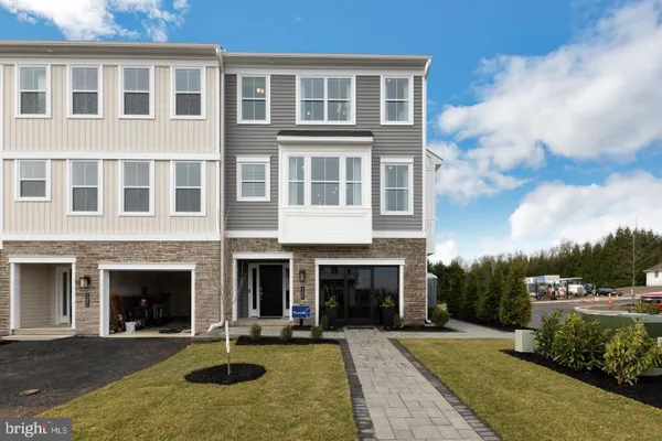 116 JAMESON WAY 5 WARWICK INTERIOR