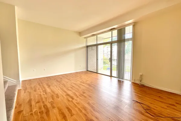 14424 PARKVALE RD 5