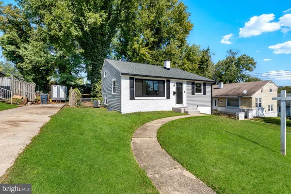 506 BARRYMORE DR