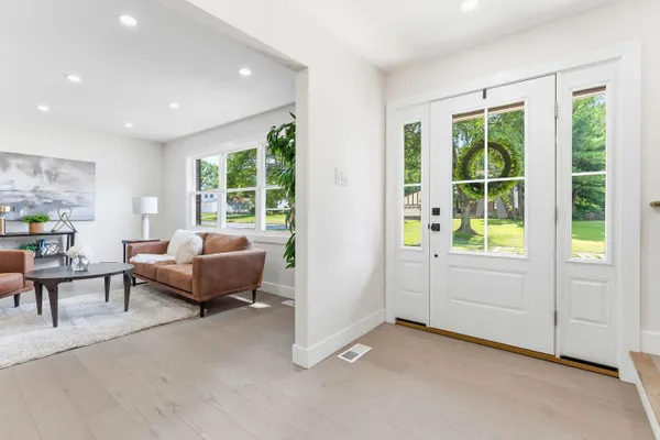 25 MINDY DR