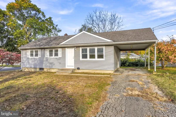 186 WEDGEWOOD DR