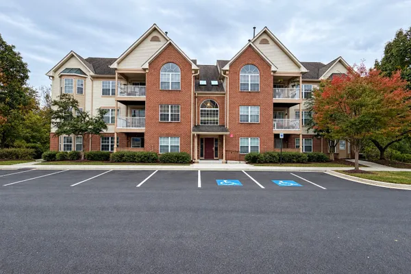 6501 SPRINGWATER CT 8203