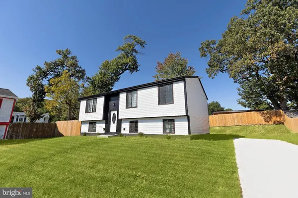 6403 HOLYOKE DR
