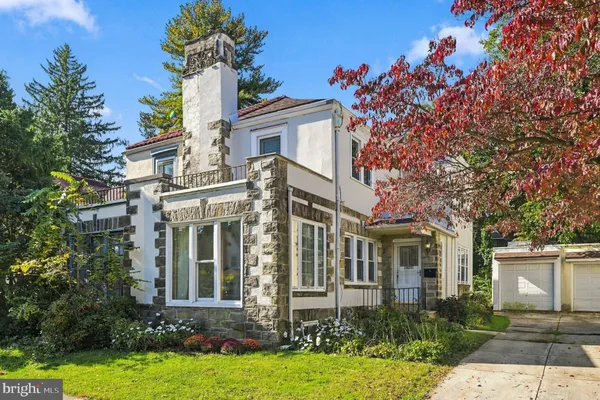 422 TREGARON RD