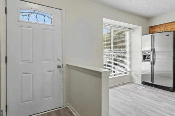 7322 SHADY GLEN TER 37