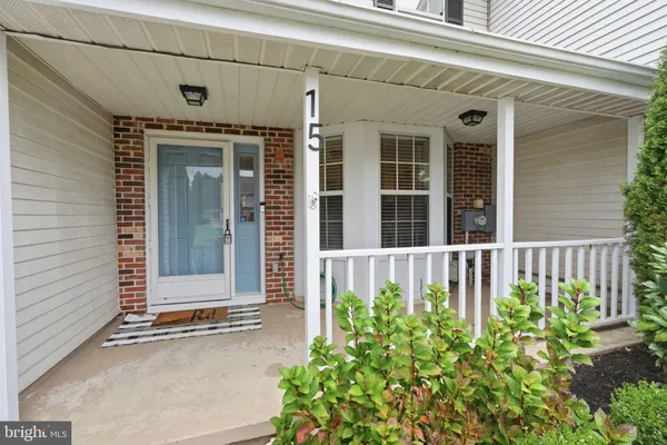 15 FAIR OAKS CT