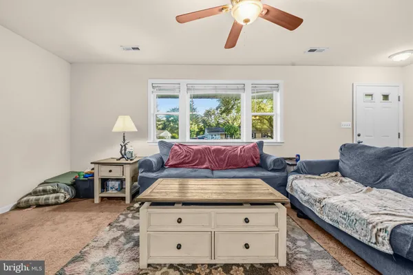 139 WINEWOOD DR