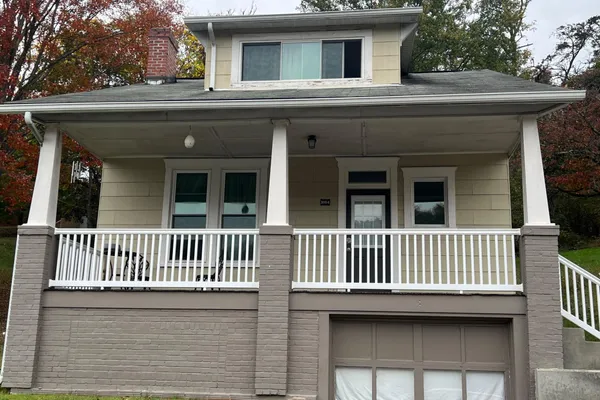 1014 HARDING AVE