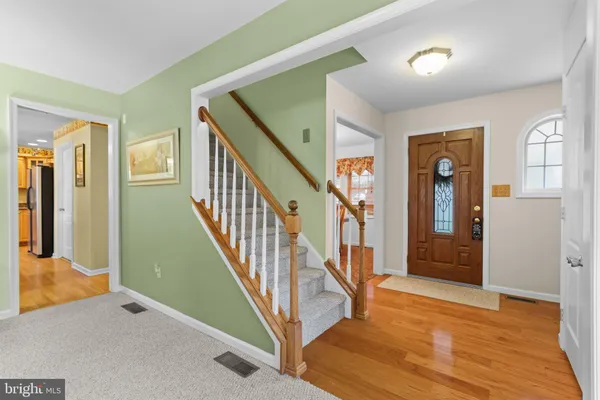 371 WILLOW AVE