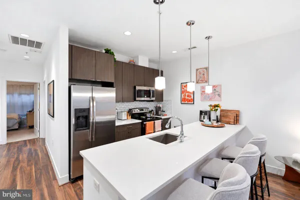 1111 ORREN ST 502