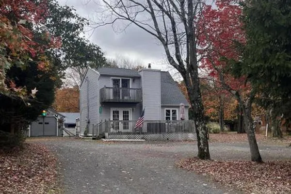 497 CEDAR DR