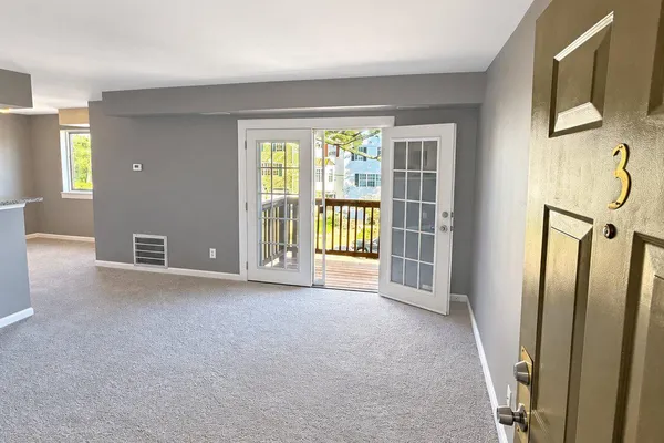 2512 MARKHAM LN 3