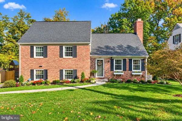 8206 ROBIN HOOD CT