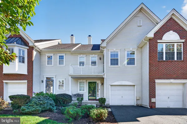 128 TREYMORE CT