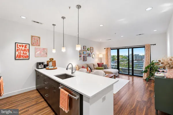 1111 ORREN ST 502