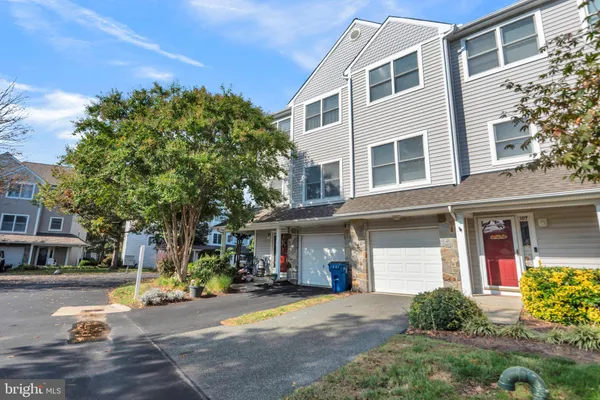 107 WIDGEON WAY