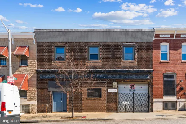 101 N CLINTON ST
