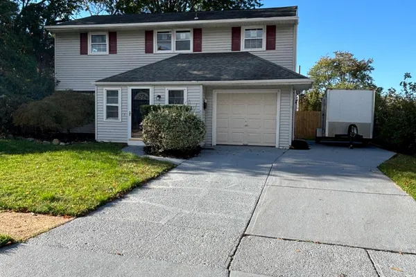 3 MONTERRY DR