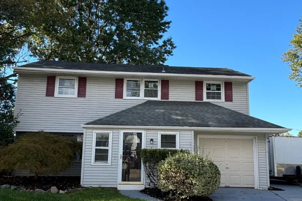 3 MONTERRY DR