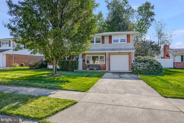 111 CALADIUM LN