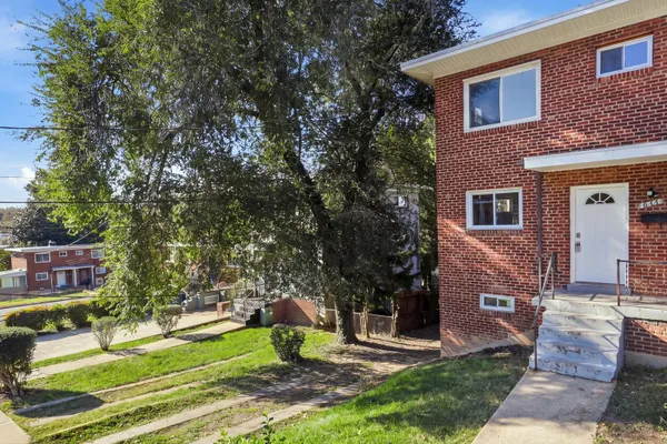 634 HAMPTON DR