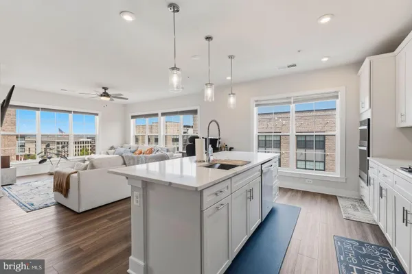 104 SAINT IVES PL 401