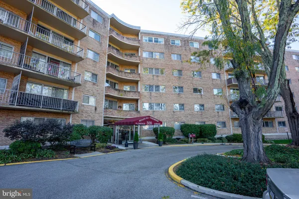 309 FLORENCE AVE AVE 115