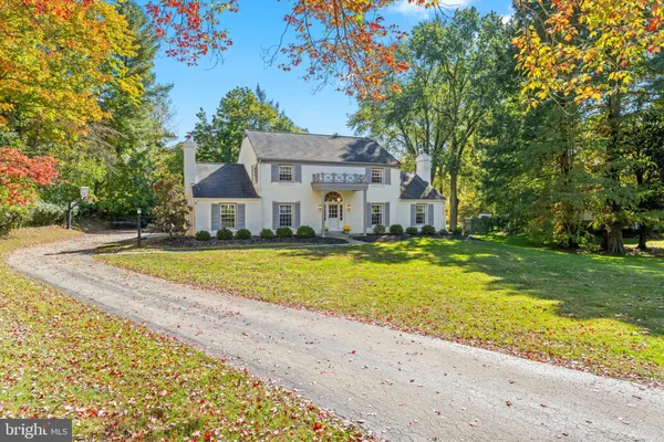 801 LAWRENCE LN