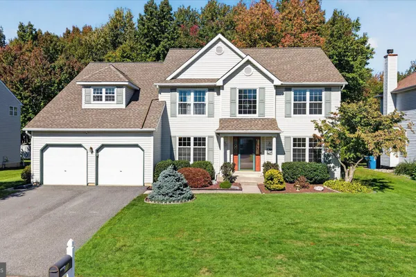 10 MOONLIGHT CT