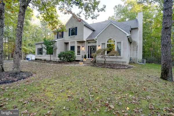 12 HARVEST LN