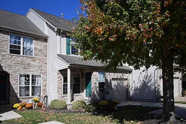 3674 W LONG LN