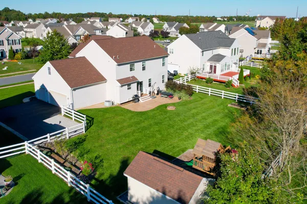 104 WEDGE CT