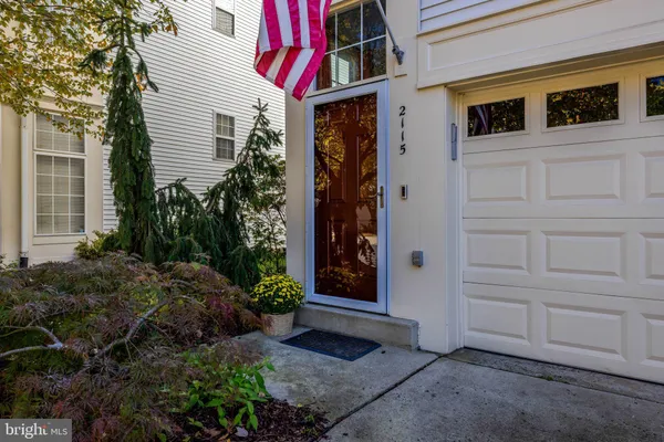 2115 CAPSTONE CIR