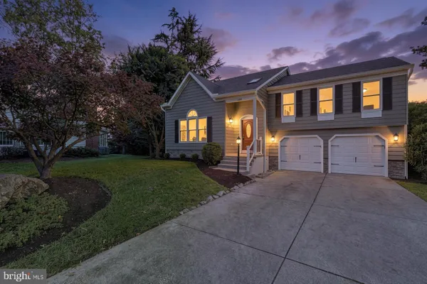 6609 JUNE APPLE CT