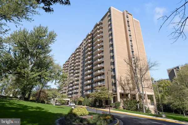 6100 WESTCHESTER PARK DR 1003
